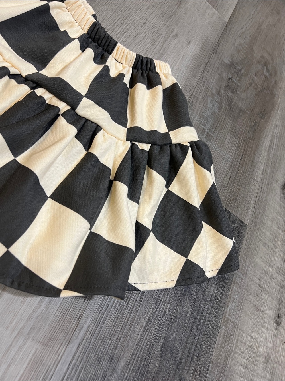 Minimalist Folk Co. checkered skirt size 8Y - Picture 2 of 7